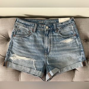 NWT American Eagle Strigid Mom Shorts